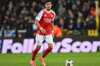 Arsenal čeká na kondici Piera Hincapieho